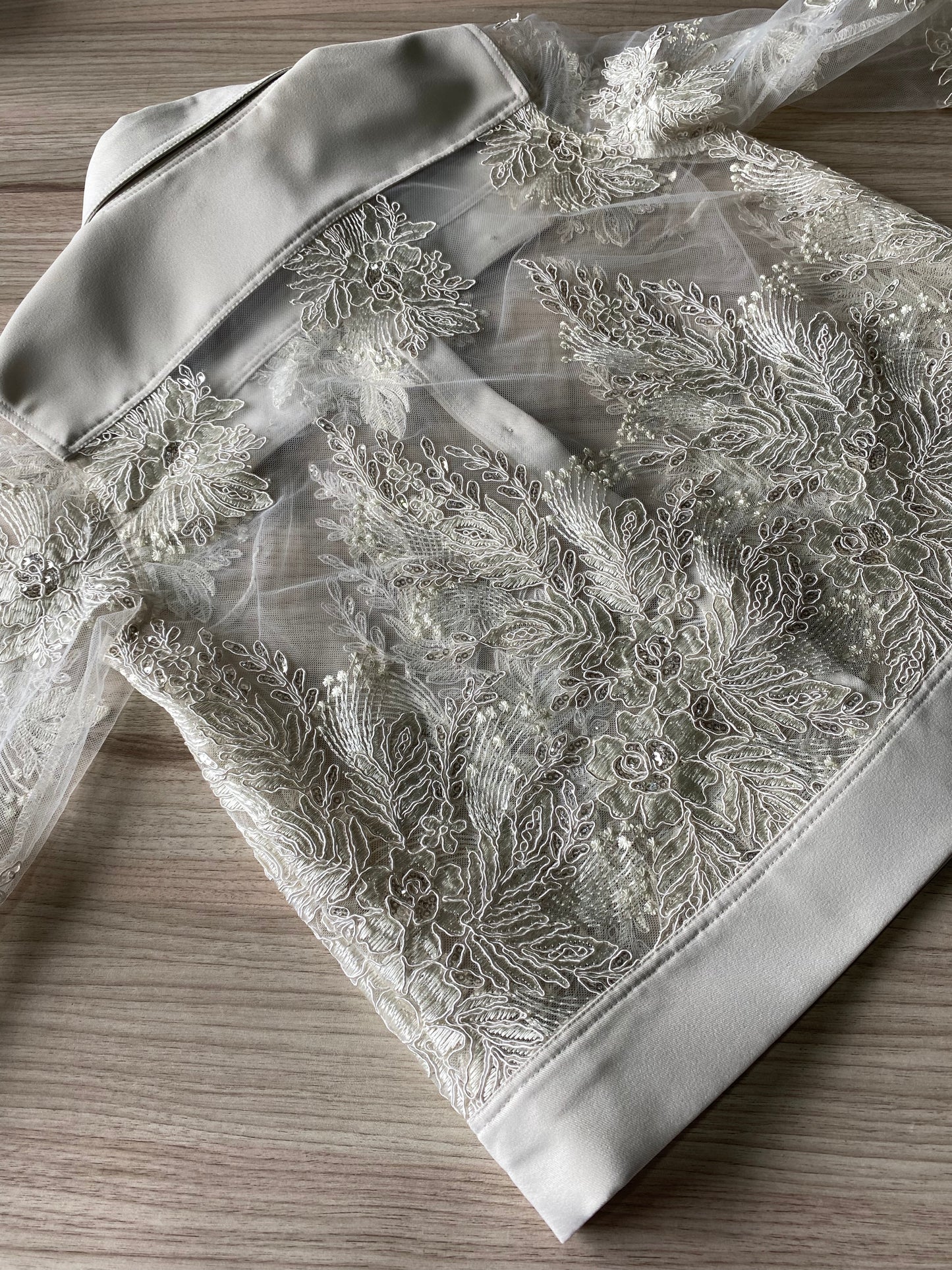 La Fantasía. Chaqueta