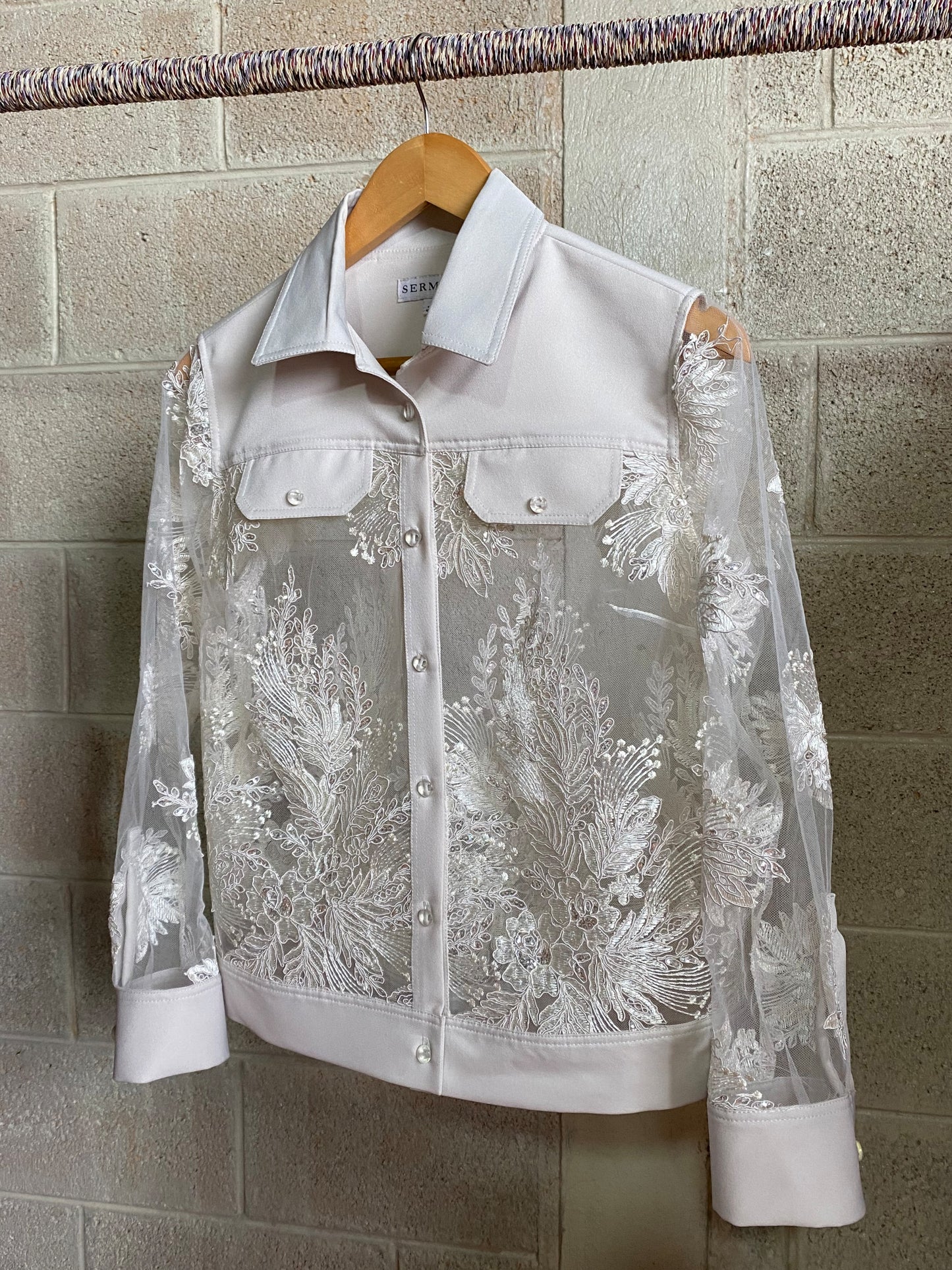 La Fantasía. Chaqueta