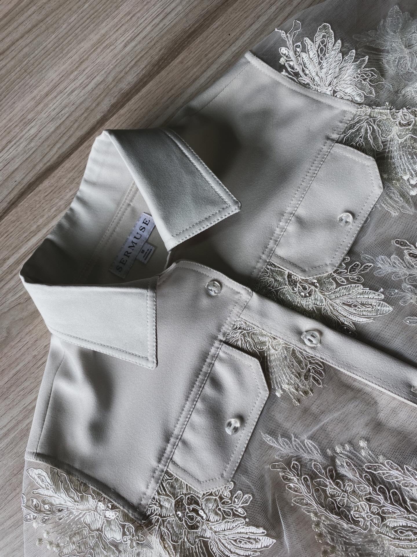 La Fantasía. Chaqueta